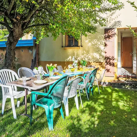Casa de Férias Roduit By Interhome